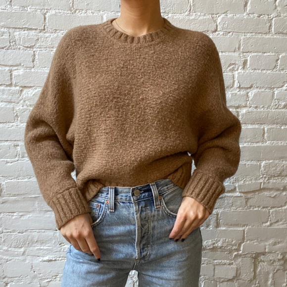 Aritzia Babaton Sweater - Picture 1 of 4